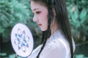 2025最新款头像真人女