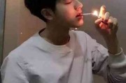 男生阳光带大海头像图片