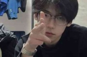 2024年最火的头像好看男生