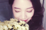 短发女生头像 小清新