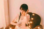 蜡笔小新头像女生闺蜜版