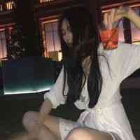 带白的女生网名 第1张