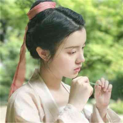 唱歌女生网名英文 第1张