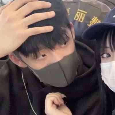 欧美气质高冷头像男 第7张