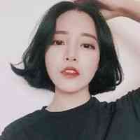 qq头像2025最新版潮流女JK 第2张