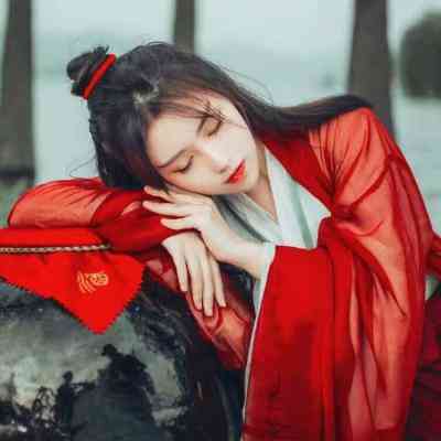 适合永久做头像的女头像 第1张