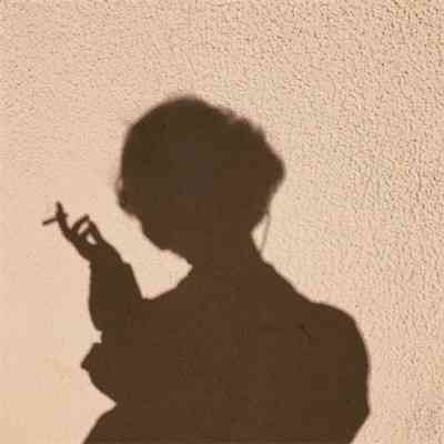 女生头像简约干净 第5张