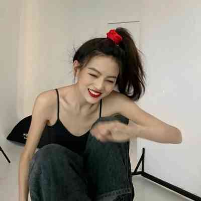 个性头像图片2025女 第3张