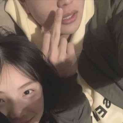 学生情侣头像真人一人一半 第12张