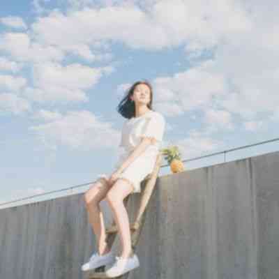 女生头像红色衣服 第17张