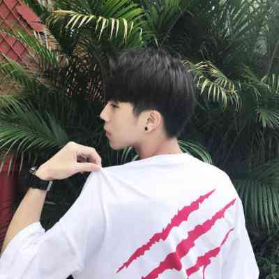 好看真人头像男露脸 第2张