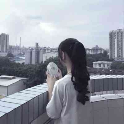 女头像ins高级质感真人不露脸图集 第1张