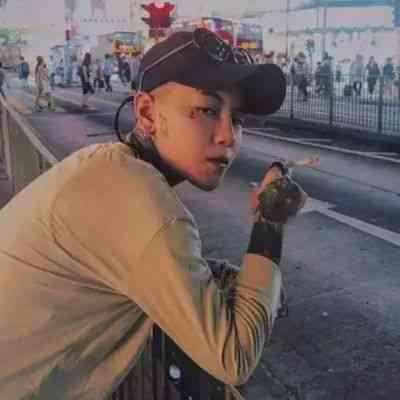 男头像ins高级质感小众真人 第14张