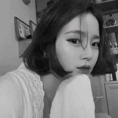 微信头像图片大全女中年 第7张