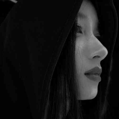 好看头像霸气女真人 第12张