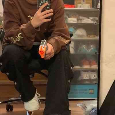 男头像ins高级质感高冷干净 第10张