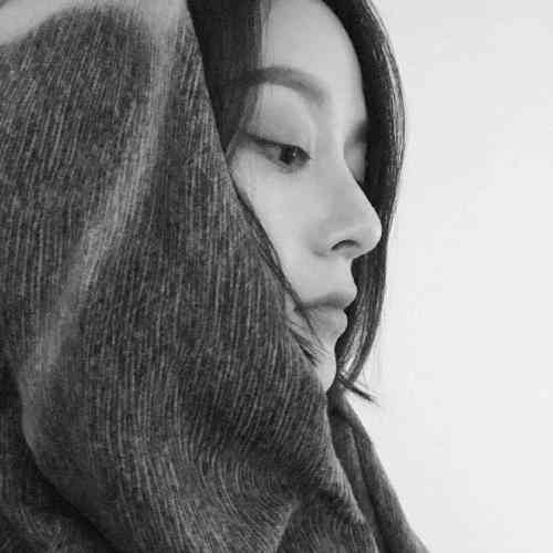 高清女图头像高冷 第5张