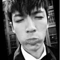 头像ins高级质感小众男生真人 第3张