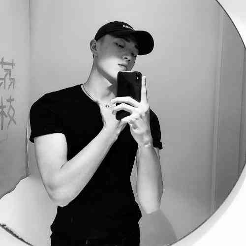 背景超好看的男生头像 第10张