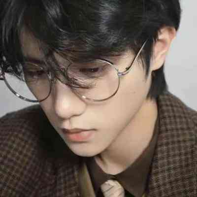 头像简约男生用 第16张