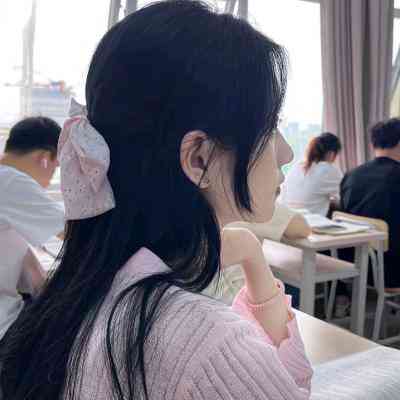 好看的头像女ins 第11张