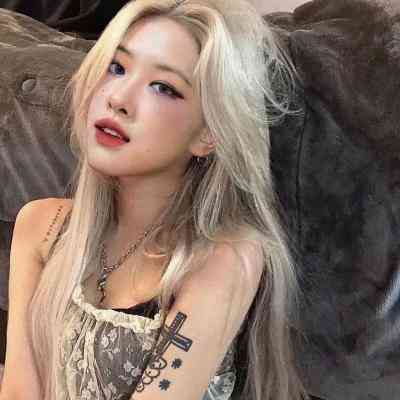 头像意境唯美女生头像 第13张