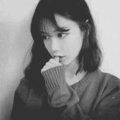 简约女款头像 第4张