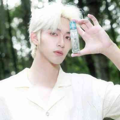高冷头像图片男 第7张