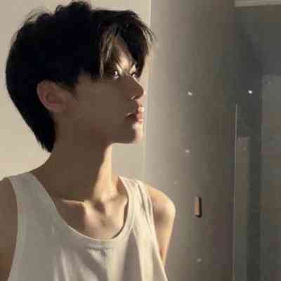 高冷头像图片男 第12张