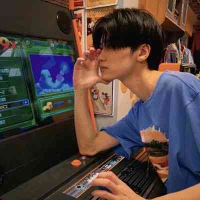 高冷头像图片男 第14张