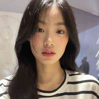 微信头像女2025最新款星空 第2张