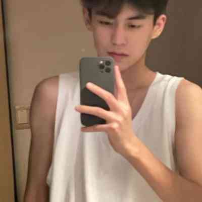 独一无二的简约头像男孩 第2张