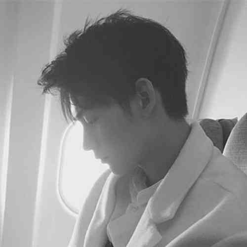 好看头像男生真人 第16张