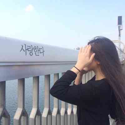 微信图片头像大全唯美女生背影 第1张