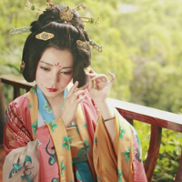 qq头像女生唯美闪图 第2张