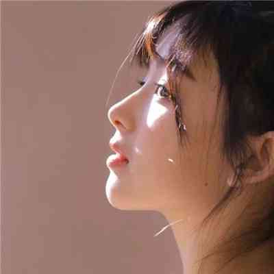 头像女生2025最火高冷不露脸 第1张