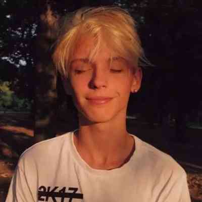 头像图片 微信手绘男 第12张