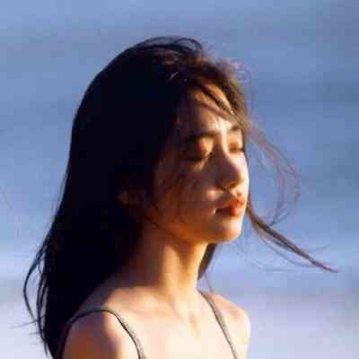头像女侧面高冷伤感 真人 第7张