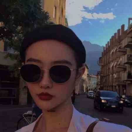 成熟头像风景女人 第9张