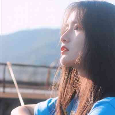 头像简约清新女 第9张