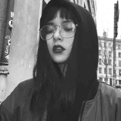 微信头像图片女霸气 第6张