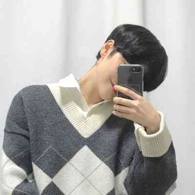 气质高冷男头像黑白真人 第12张