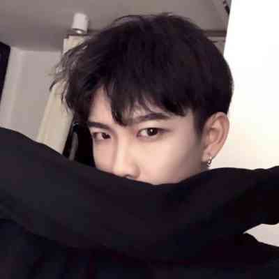好看真人头像男 第6张