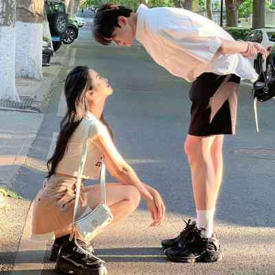 情侣头像一男一女两张分开真人 第10张