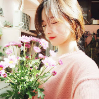 欧美头像ins风女温柔 第1张