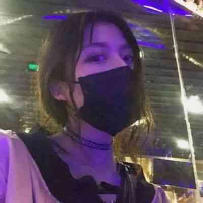 头像女干净 第1张